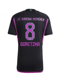 Bayern Munich Leon Goretzka #8 Replika Borta Kläder 2023-24 Kortärmad